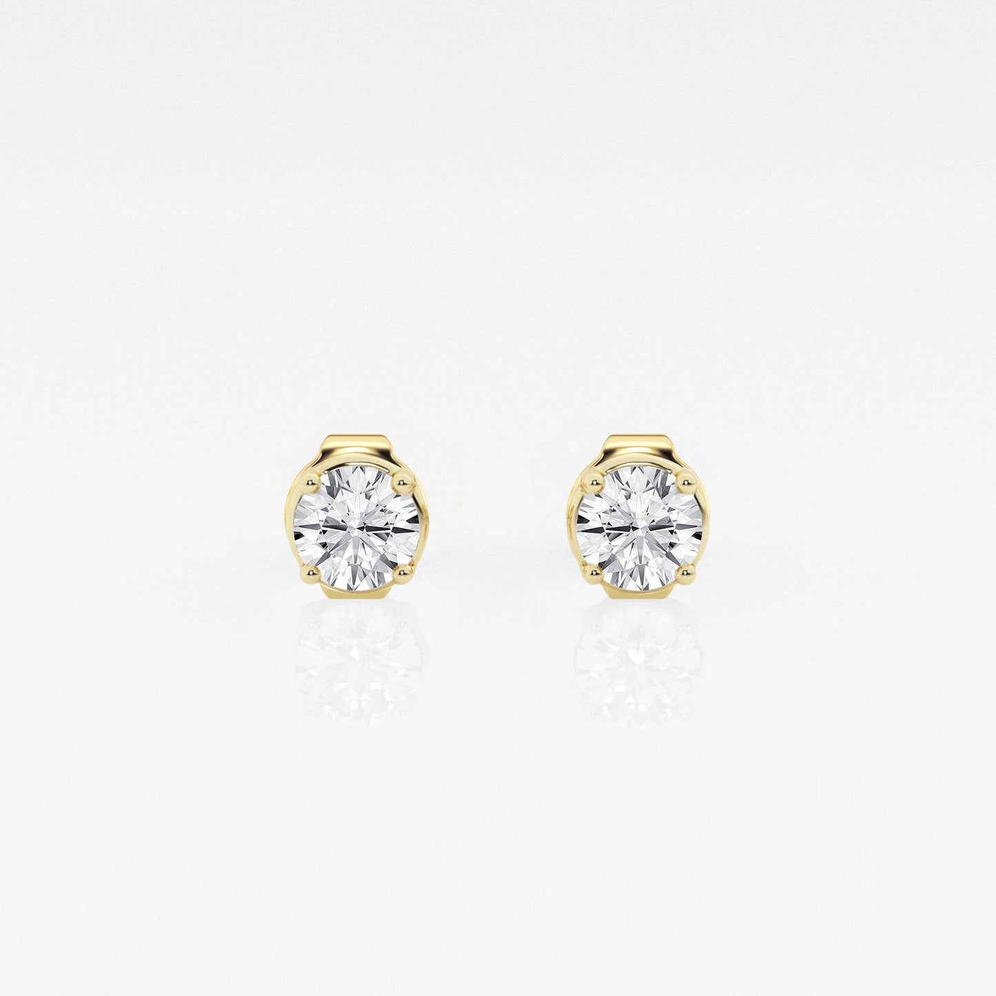 Round Solitaire earrings with four prongs